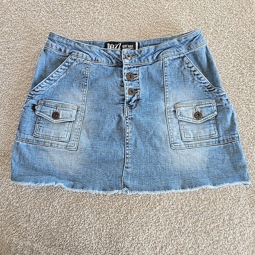 Quizz New York Button Fly Mini Skirt W/cargo Pockets Rough Hem Size 7/8 Y2K Vibe